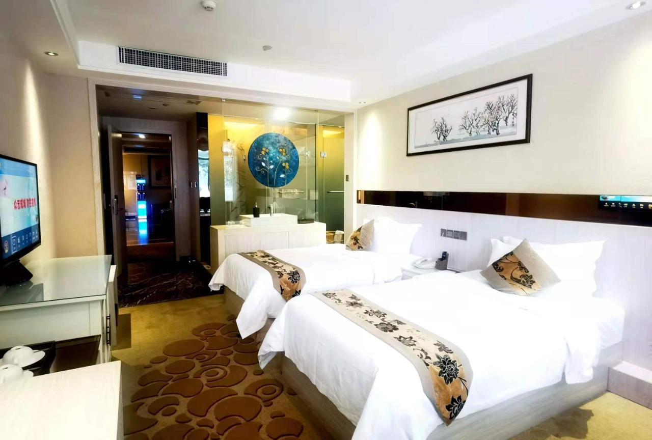 Paco Hotel Tianhe Coach Terminal Metro Satation Guangzhou-Free Shuttle Bus For Canton Fair エクステリア 写真