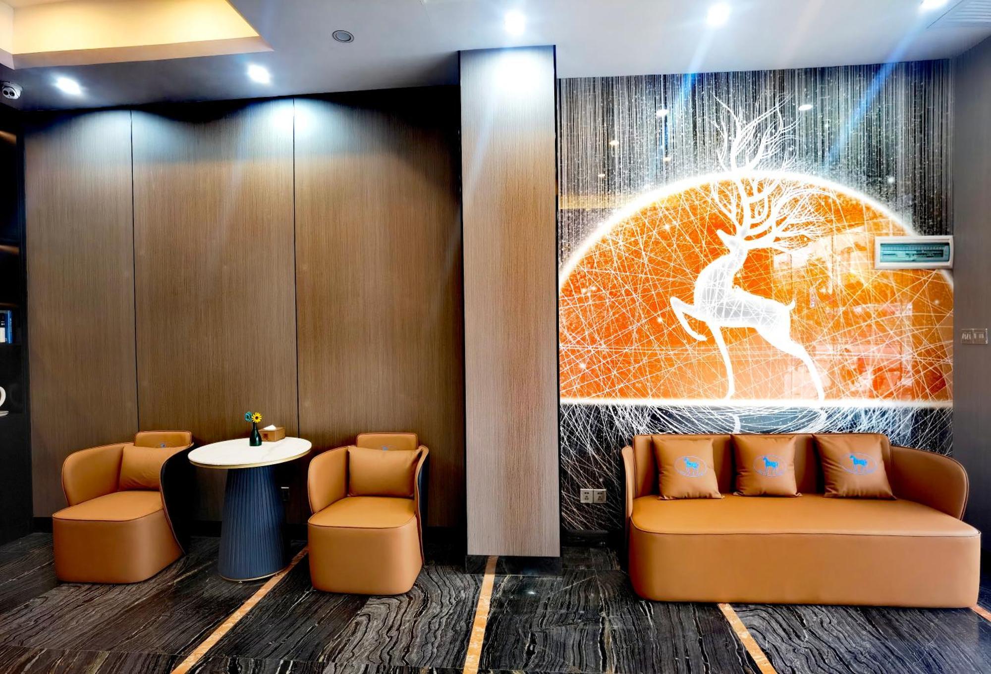 Paco Hotel Tianhe Coach Terminal Metro Satation Guangzhou-Free Shuttle Bus For Canton Fair エクステリア 写真