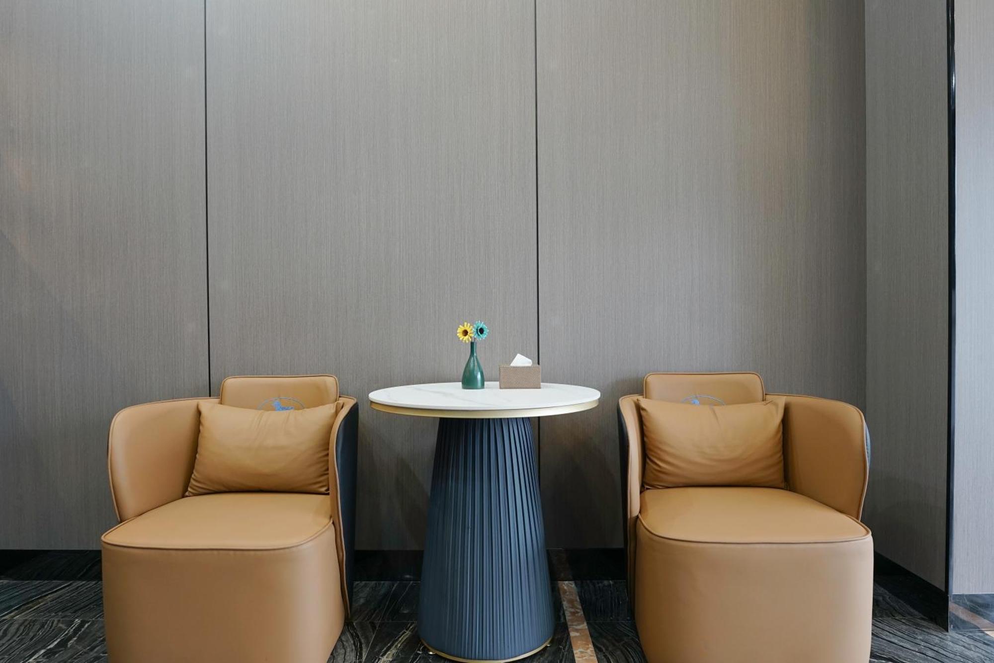Paco Hotel Tianhe Coach Terminal Metro Satation Guangzhou-Free Shuttle Bus For Canton Fair エクステリア 写真