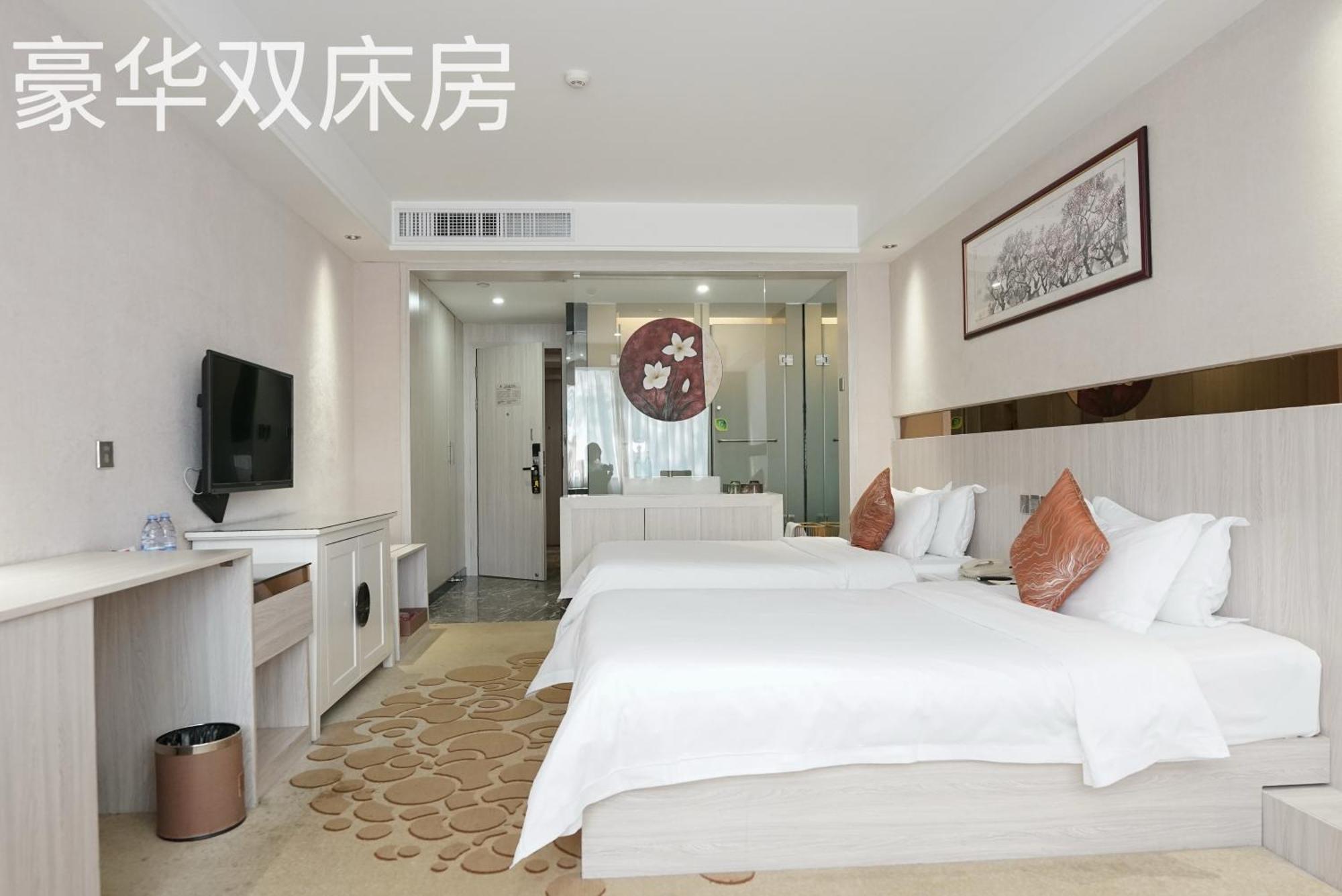 Paco Hotel Tianhe Coach Terminal Metro Satation Guangzhou-Free Shuttle Bus For Canton Fair エクステリア 写真
